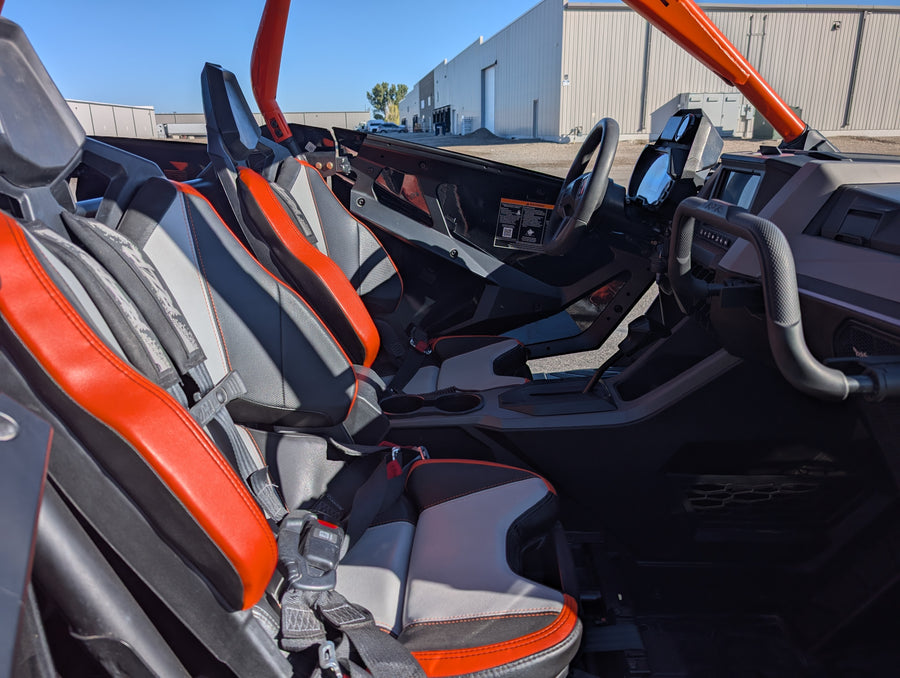 Polaris RZR Pro R 4 seat Ultimate Launch Edition in Onyx Black