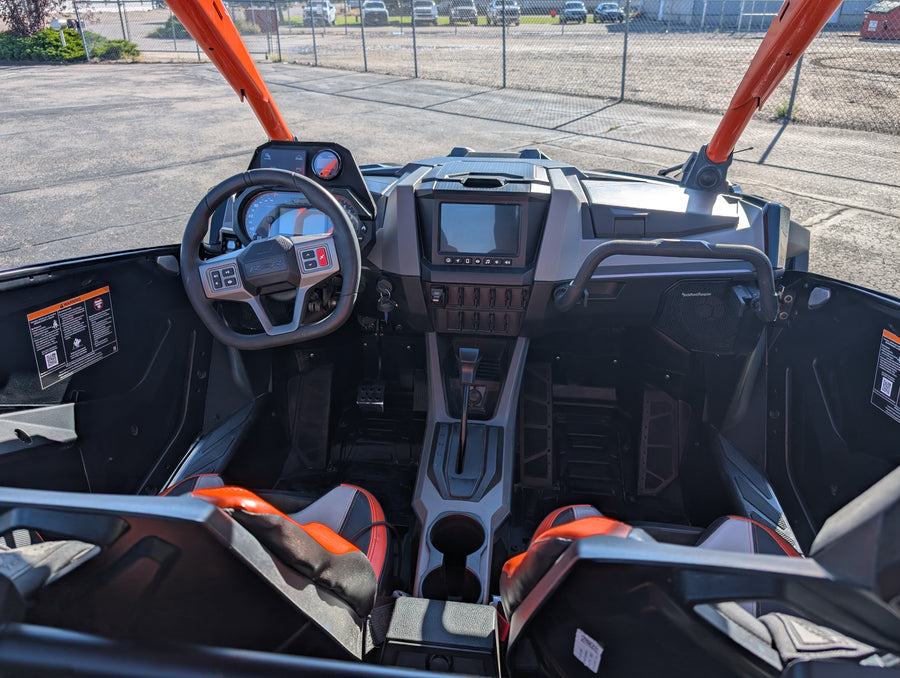 Polaris RZR Pro R 4 seat Ultimate Launch Edition in Onyx Black