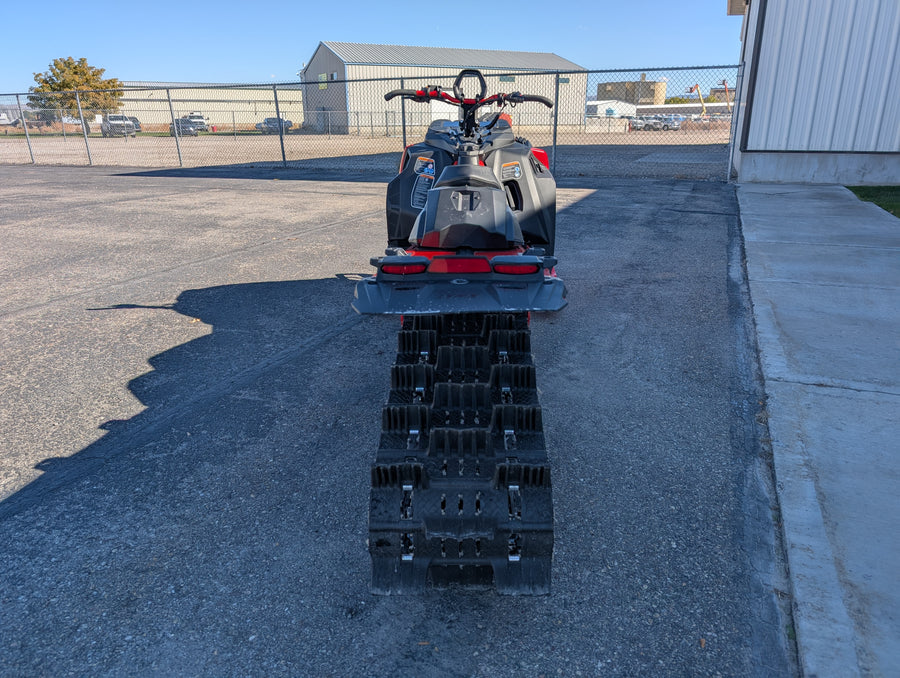 2023 Lynx Shredder RE 3900 850 E-TEC Turbo R PowderMax Light 3.0" SHOT w/ 10.25" Touchscreen